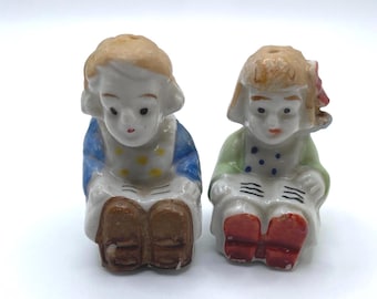 Mini Boy and Girl Reading Books Sitting Salt and Pepper Shakers JAPAN
