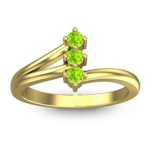 Natural Peridot Three Stone Silver Ring, Sterling Silver Ring, Gift for Love, Anniversary Gift, Trilogy Ring, Gift for Mom, Gift for Sister