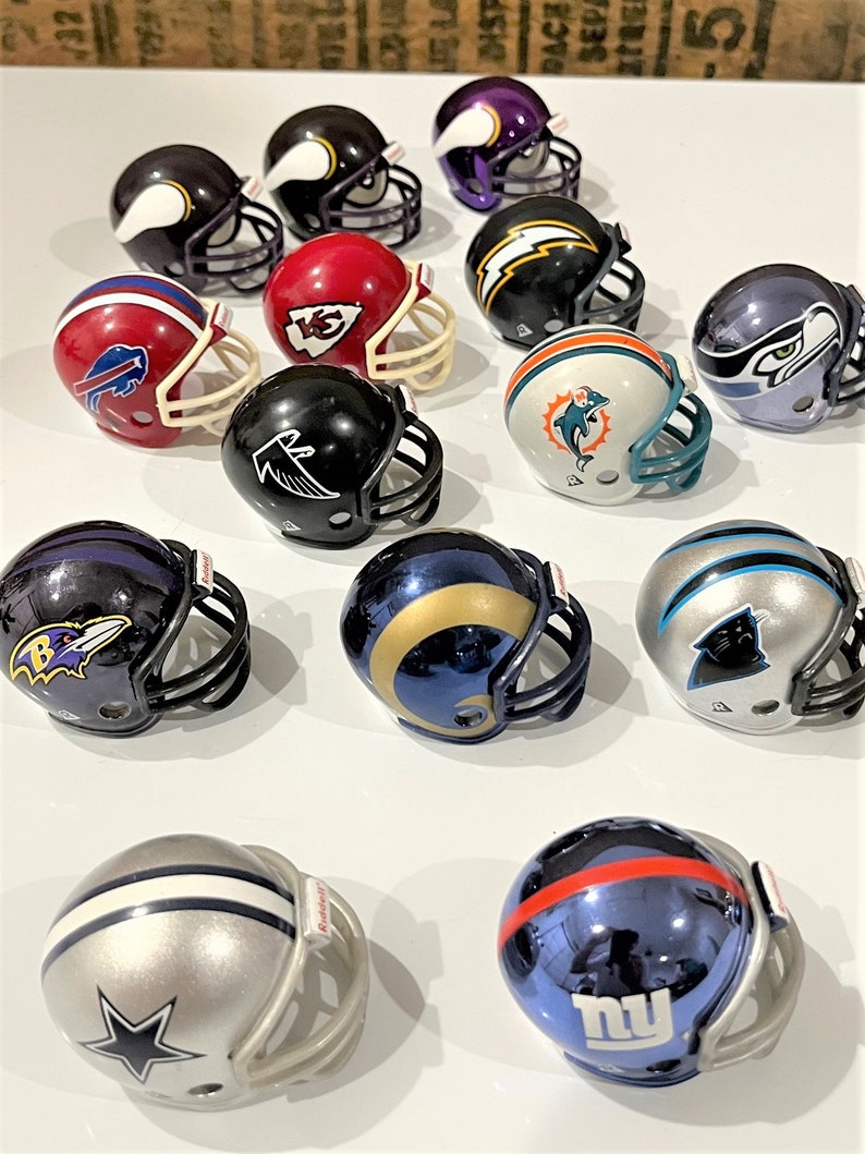 Riddell Pocket Pro Helmets Loose NFL and MLB Team Helmets read