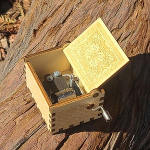 Exquisite Zelba Music Box