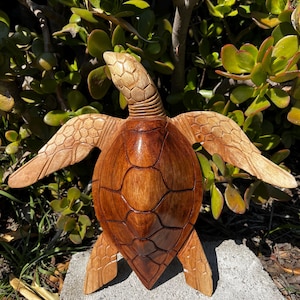 Hawaiian Hand-Carved Wooden Sea Turtle Honu Sculpture Statue from Bali-14x12 inches