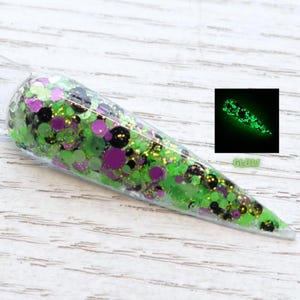 Witchy Mood - glow in the dark glitter dip powder for Halloween nails and fall