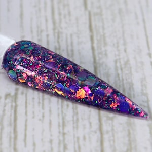 Mind Melt Dip Powder – Color Shifting Chunky Glitter Nail Dip Powder – Shifts Pink to Purple – DIY Dip Nails
