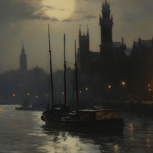 Puede incluir: Una pintura de un paisaje urbano oscuro y ba&ntilde;ado por la luna, con una gran luna llena en el cielo. Un velero est&aacute; atracado en el agua en primer plano, con un edificio alto en el fondo.