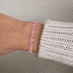 Daisy Flower Beaded Bracelet Pink White Gold Silver Adjustable Floral Jewelry Personalized Flowers zdjęcie 1