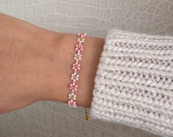 Daisy Flower Beaded Bracelet Pink White Gold Silver Adjustable Floral Jewelry Personalized Flowers