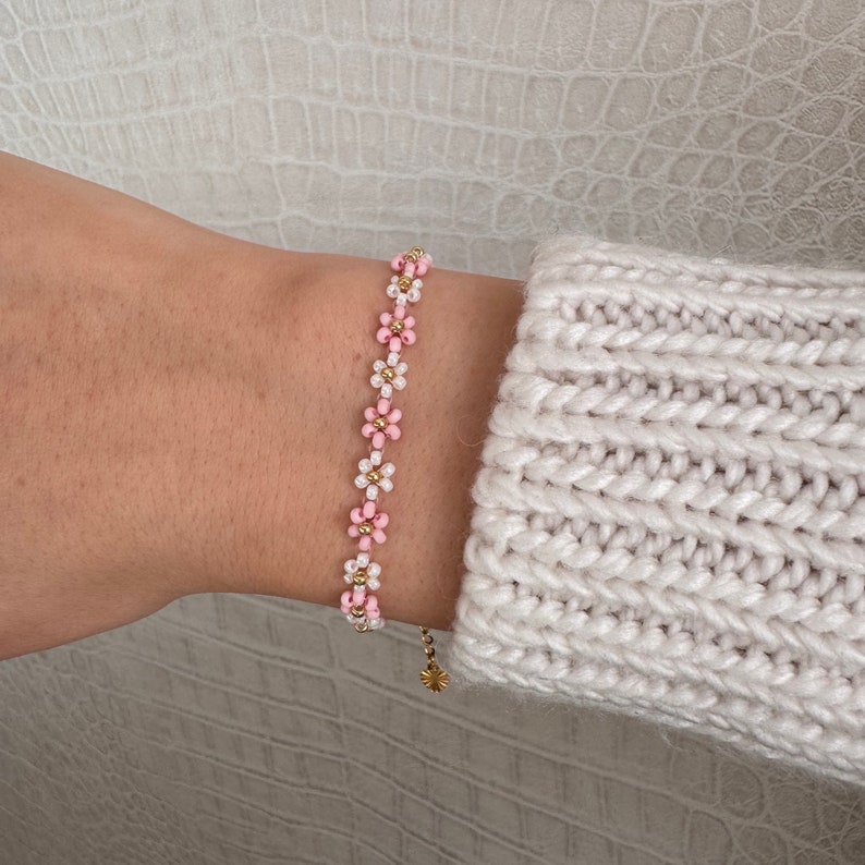 Daisy Flower Beaded Bracelet Pink White Gold Silver Adjustable Floral Jewelry Personalized Flowers image 1
