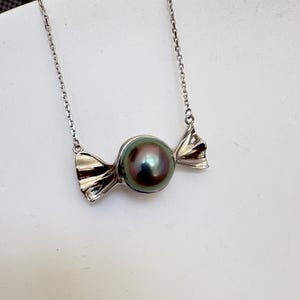 Tahitian Baroque Necklace | Sterling Silver Candy Wrapper Design with Iridescent Black Gem