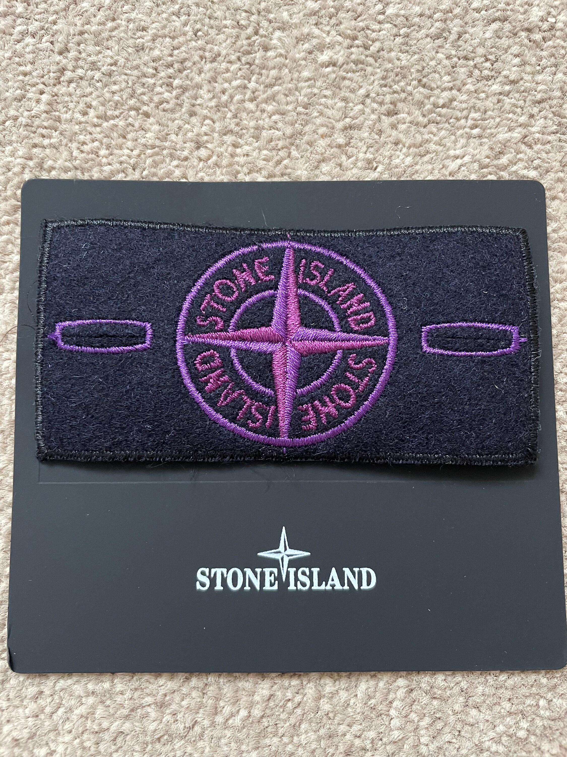 Limited edition stone island badge Clearance