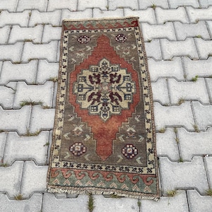 Hand Knotted Wool Turkish Rug: Vintage Oushak Door Mat (1.6x3.4 ft)