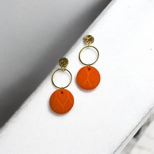 Handmade Orange and Gold Polymer Clay Dangle Earrings with Leaf Texture – Boho Fall Jewelry