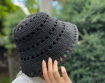 Black knit bucket hat