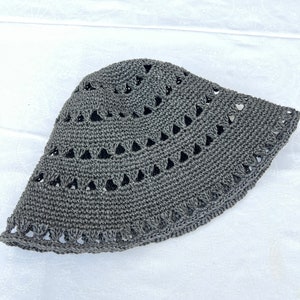 Black knit bucket hat image 3