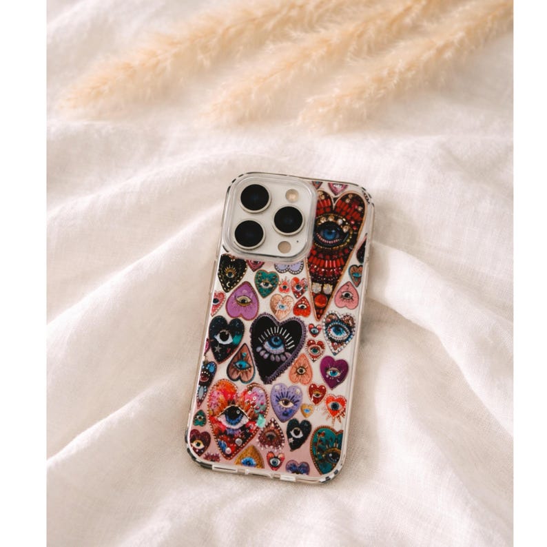 Trendy phone case, patterned phone case, phone case for iPhone 7, 8, X, XS, XR, 11, 12, 13, 14, heart-shaped phone case, flirty aesthetic image 1