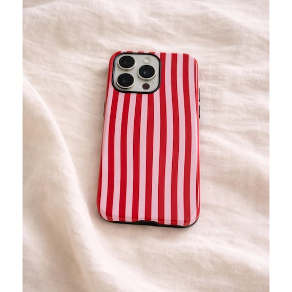 Gestreifte Handyhülle, iPhone Case mit Streifenmuster, Y2K aesthetic, coquette style, candy cane stripes, minimalistic design, girly case