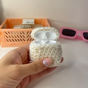 Crochet Airpod Case, Crochet Gift for Her, Handmade Airpod Case, Y2K Aesthetic, Crochet Handmade Gift, Y2K Airpod Case, Aesthetic Crochet