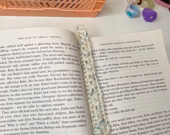 Gehaakte bladwijzer, boekcadeau voor haar, handgemaakte bladwijzer, cadeau voor boekenliefhebber, gehaakt cadeau voor haar, minimalistische bladwijzer, leescadeau