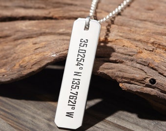 Custom Engraved Stainless Steel Necklace for Men - Sleek Silver Dog Tag Pendant - Personalized Jewelry Gift - Ideal for Boyfriends, Husbands