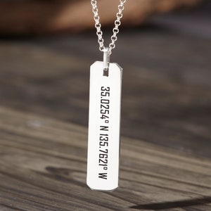 Collar con nombre para hombres: Collar personalizado para hombres - Collar personalizado para hombres de plata - Collar con nombre de acero inoxidable - Etiquetas para perros para hombres - Regalo de joyería