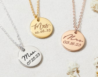 Engraved Necklace: Personalized Necklace With Engrave Text - Gold, Silver Or Rose Gold - Gifts For Her, Wife, Girlfriend - Coin Pendant