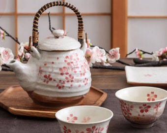 Théière sakura traditionnel japonais Minoyaki Hanami en porcelaine et fait main artisanal en Japon