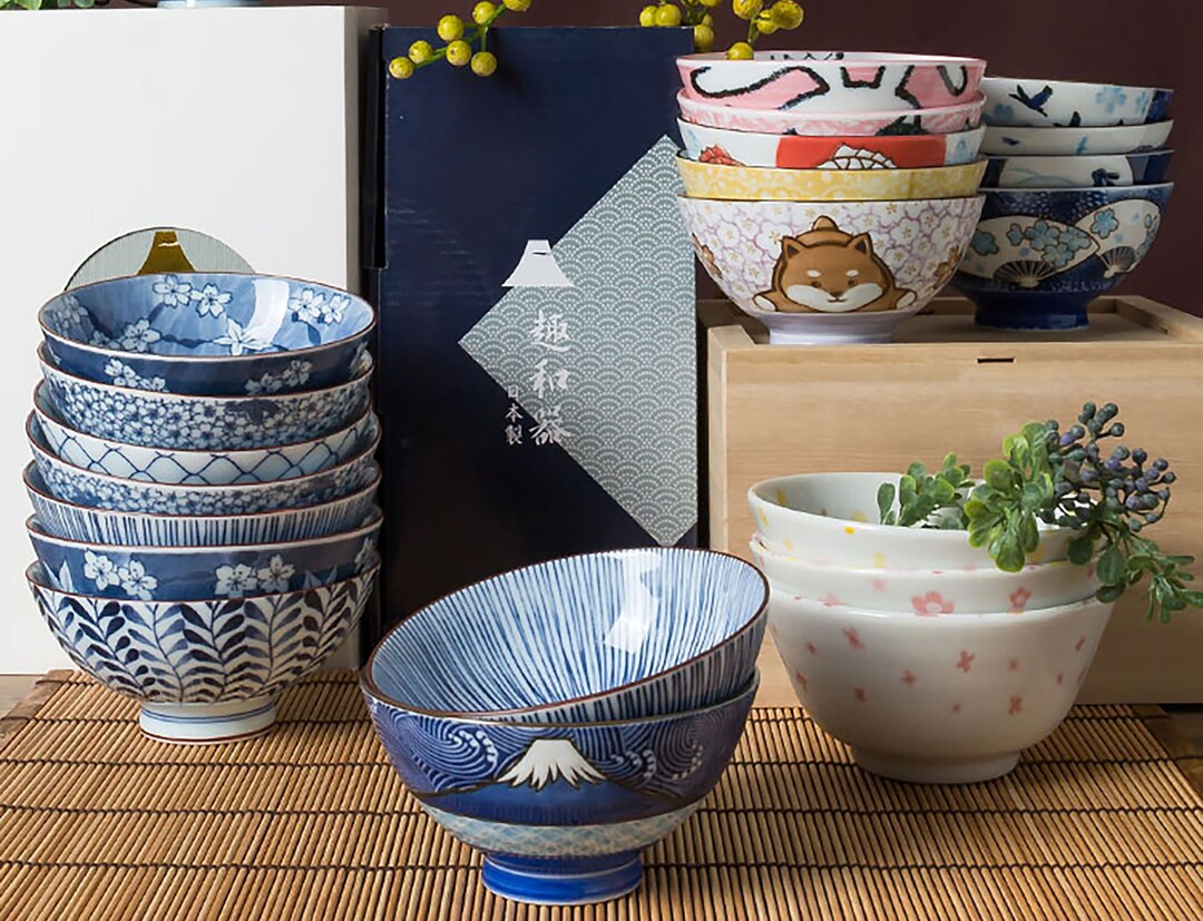 Set of Traditional Japanese Rice Bowls in Porcelain and Artisanal