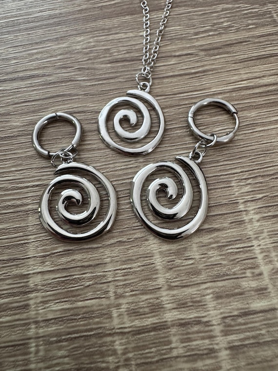 Life is Strange Necklace and Earrings: Spiral Pendant - Chloe Price Inspired + FREE BADGE