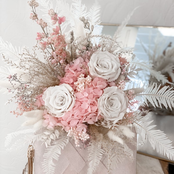 Brautstrauß "Lilly Rose" aus Trockenblumen