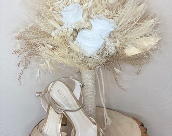 Brautstrauß aus Trockenblumen „White & Classy“