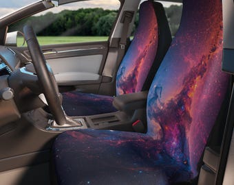 Juego de dos fundas para asientos de coche con diseño retro de galaxia nebulosa y temática espacial.