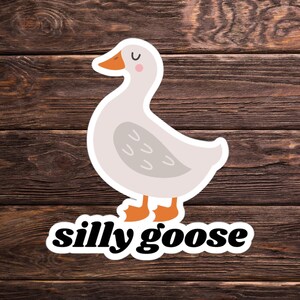 Silly Goose Bird Vinyl Hydroflask Sticker,Bird Laptop Decal,Bird Lover Gifts,Silly Goose Waterbottle Decor
