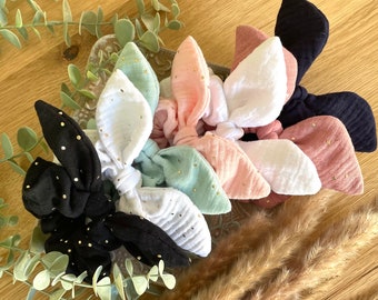 Chouchou Scrunchie à oreilles élastique cheveux en gaze de coton tout doux coloris au choix, uni ou à pois dorés cadeau petite fille