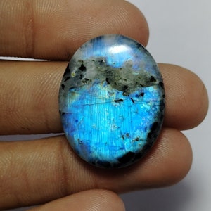 Moonstone Cabochon, Heliotrope/Moonstone Loose stone, Semi precious jewelry, Heliotrope Cabochon with Good Feeling   38 Carat.  29X23 MM