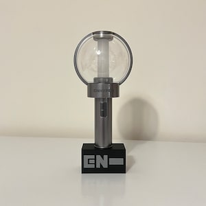 Enhypen lightstick version 1 stand