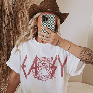 Easy Tiger, Easy Tiger Shirt, Gift for Her, Trendy Retro Aesthetic, Vintage Graphic Tee, Aesthetic Trendy, 90&#39;s TShirts for Women, Oversized