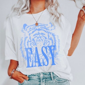 Easy Tiger T-Shirt, Easy Tiger Shirt, Gift for Her, Trendy Retro Aesthetic, Vintage Graphic Tee, Aesthetic Trendy, 90&#39;s TShirts for Women