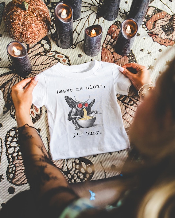 Mothman Eating Ramen T-shirt: Funny Cryptid Tee, Noodles Lover Sweatshirt