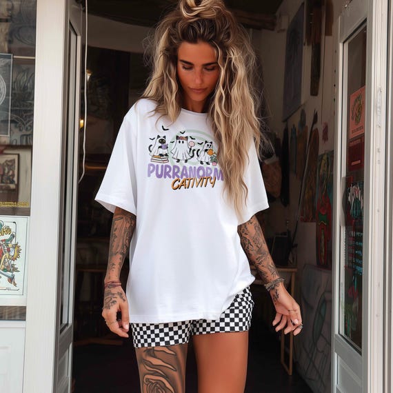 Purranormal Cativity Ghost Cat T-Shirt - Funny Halloween Cat Graphic Tee - Spooky Cute Retro Style Cat Shirt - Halloween Gift for Cat lovers