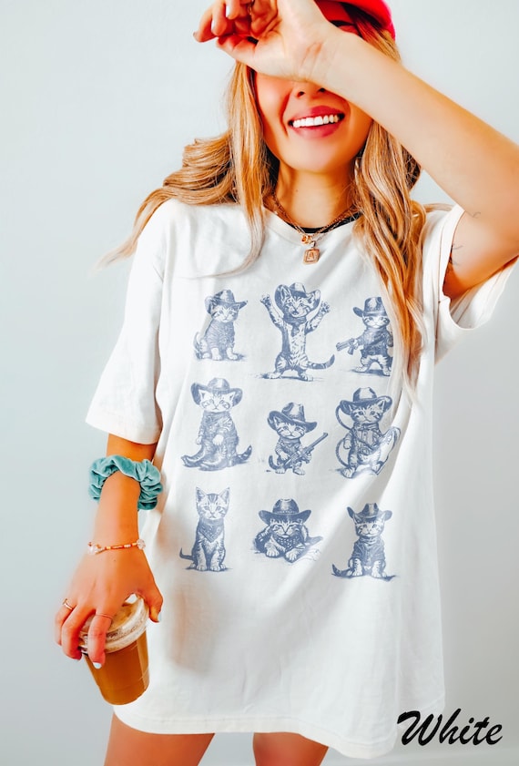 Vintage Cowboy Cats T-Shirt: Retro 90s Western Kitten Tee