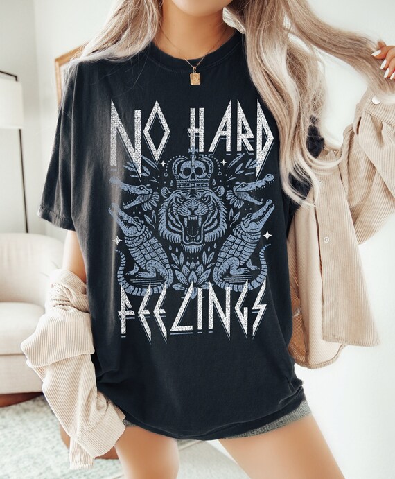 No Hard Feelings Graphic T-Shirt: Edgy Y2K Vintage Look