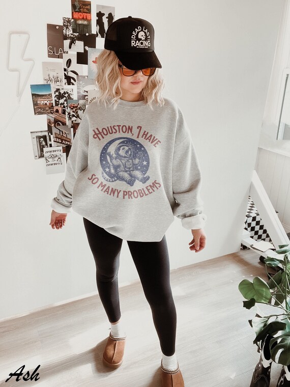 Houston Opossum Graphic T-Shirt: Funny Retro 90s Tee