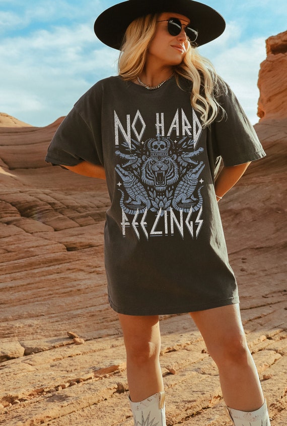 No Hard Feelings Graphic T-Shirt: Edgy Y2K Tee