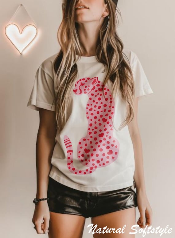 Y2K Pink Leopard T-Shirt: Vintage 90s Oversized Tee