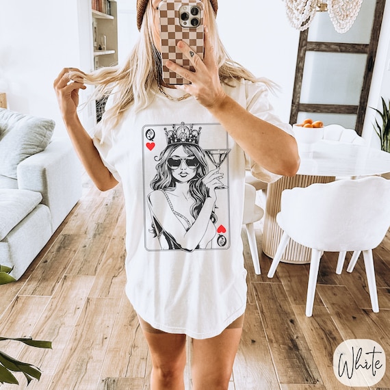 Vintage Queen of Hearts Graphic Tee - Comfort Colors Oversized Shirt