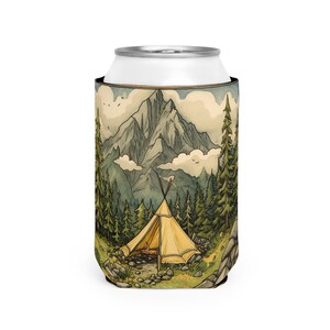 Camping Kuscheltier | Bergkästchen | Tent Can Cooler Sleeve | Dosenkühler | Geschenke für Ihn | Geschenke für sie | Geschenke für Freunde