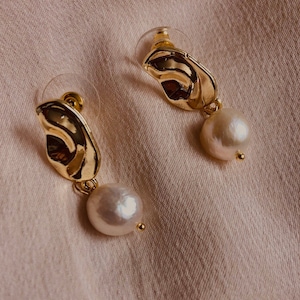 Earrings real freshwater pearl gold wedding old money gift