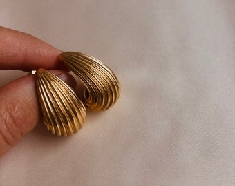 ■VINTAGE HOLLYWOOD■ Knotted Ring Earrings VH2479EA009M il_1080xN.5637112376_4kzv.jpg