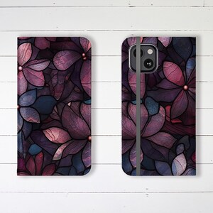 Funda tipo cartera para teléfono con diseño floral burdeos y vitrales, con ranuras para tarjetas y soporte, para iPhone y Samsung Galaxy, diseño único, elegante y resistente.