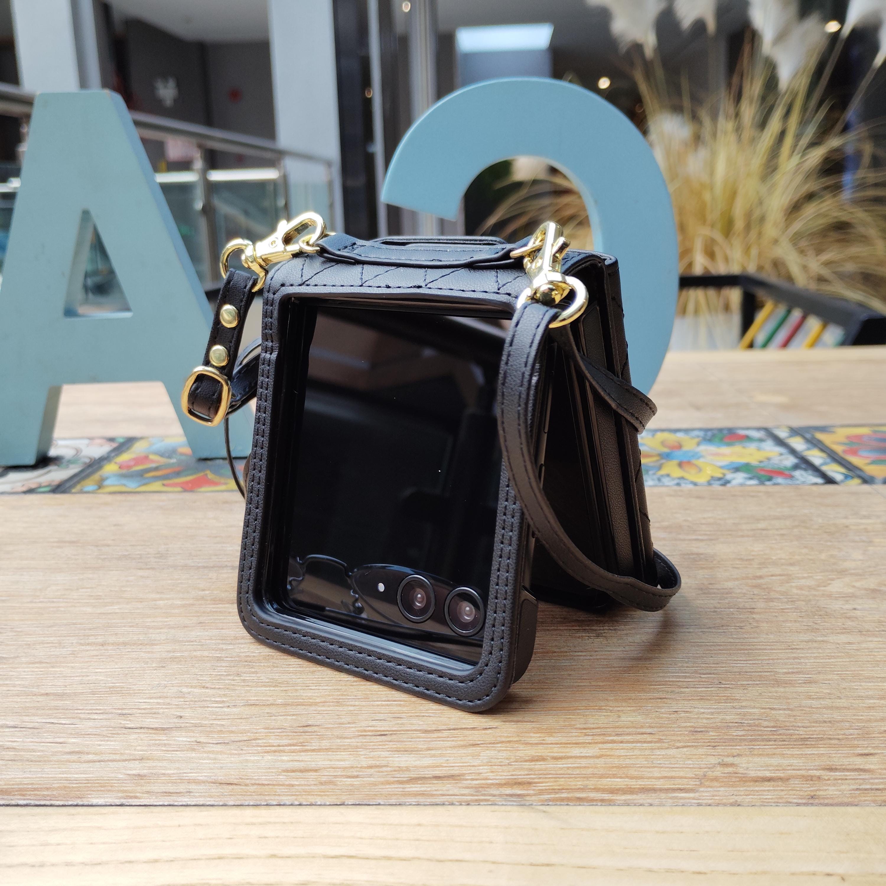 Motorola Razr 60 Ultra Leather Wallet Case: Crossbody Strap & Card