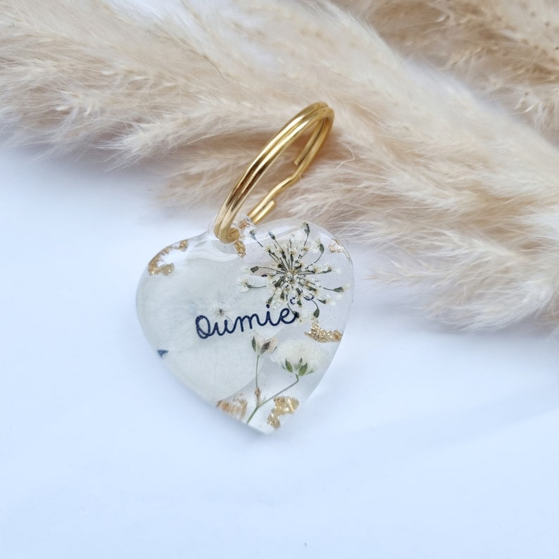 Médaille pour collier chien et chat en résine avec fleurs naturelles à personnaliser image 4